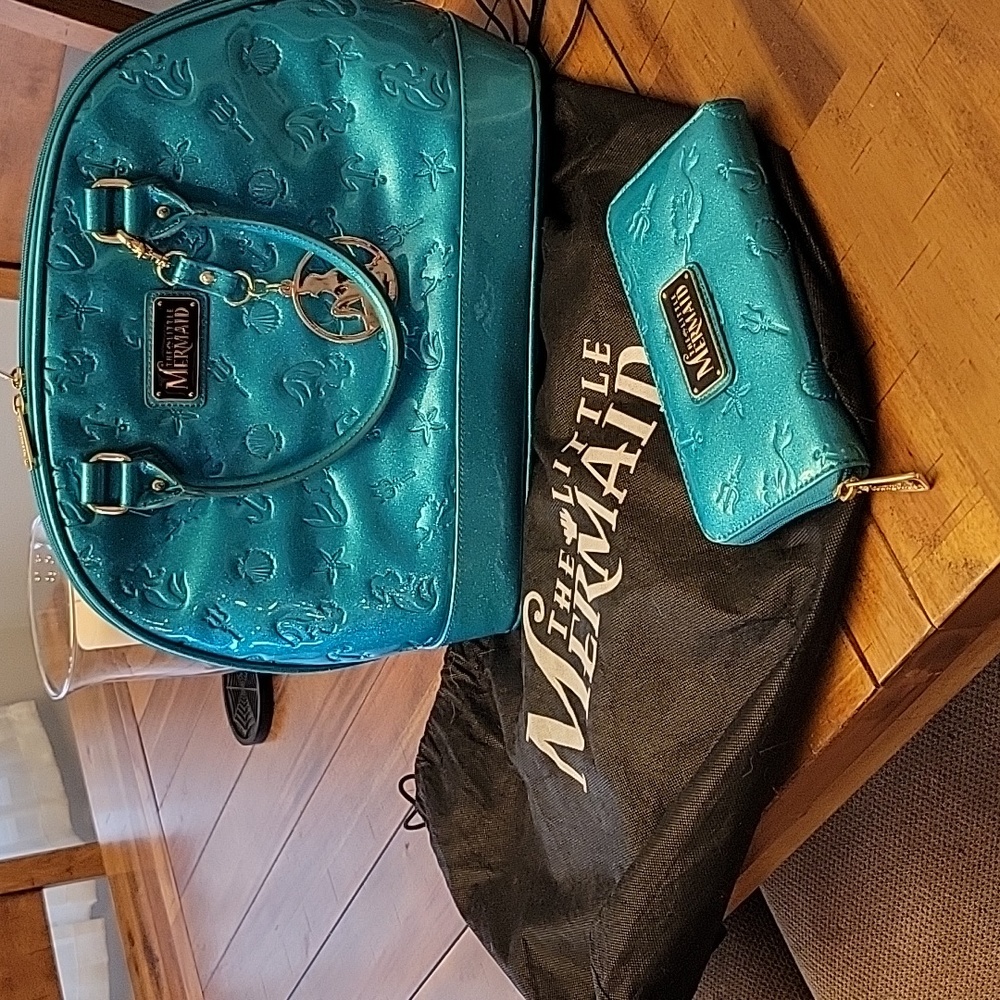 Loungefly purse
